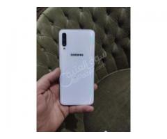 موبايل Samsung A70 للبيع - صورة 1/2