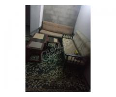 صوفايات عدد 3 مع الطاولات للبيع