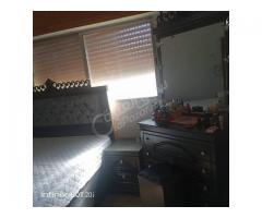 غرفة نوم مع الفرشة للبيع