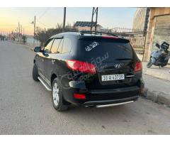 سيارة هيونداي سي أم للبيع