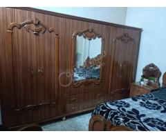 غرفة نوم مع الفرشة للبيع
