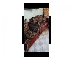 طقم كنب صندوق للبيع