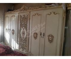 غرفة نوم مع الفرشة للبيع