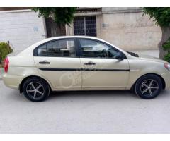 سيارة هيونداي فيرنا للبيع - صورة 3/4