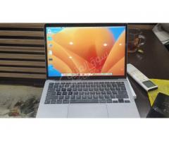 mac book air 2020 - صورة 8/10