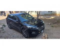 سيارة هيونداي توسان للبيع