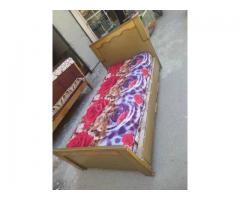 تخت مفرد زان مع الفرشة للبيع