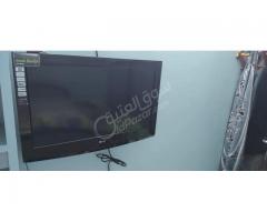 شاشة LG مستعملة للبيع