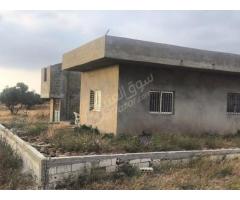 بيت وارض للبيع في طرطوس